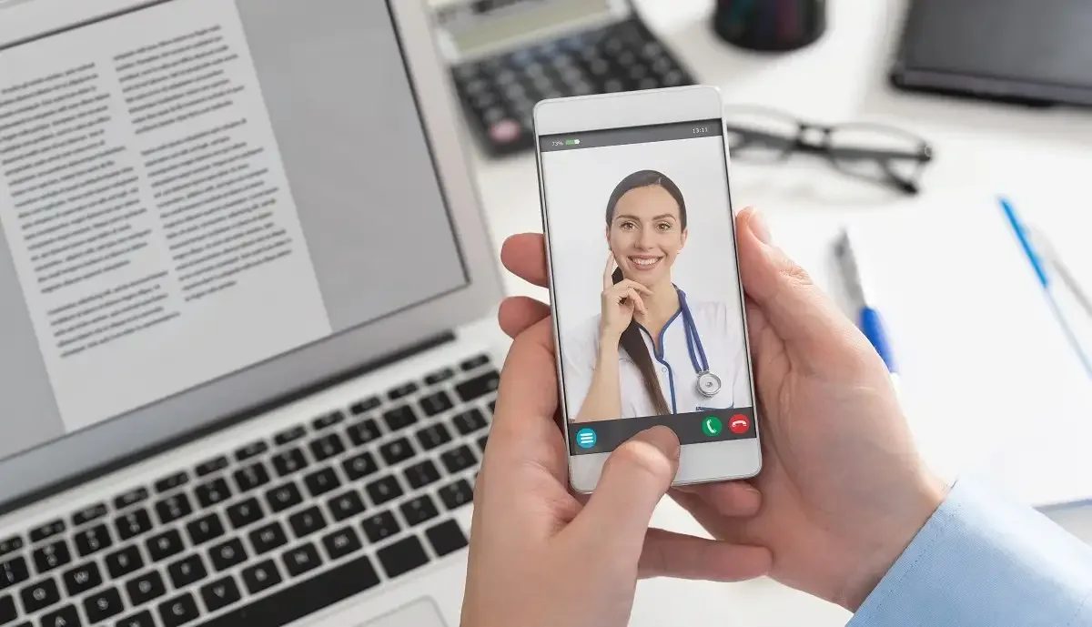 La revolución de la telemedicina y su impacto en el acceso a la atención sanitaria.