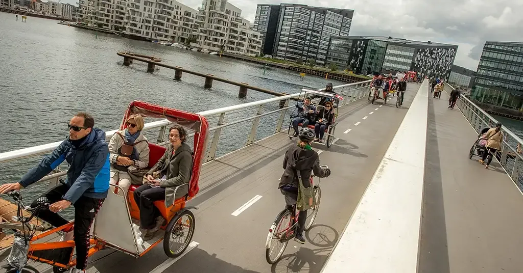La revolución del transporte público y su contribución a las ciudades sostenibles.